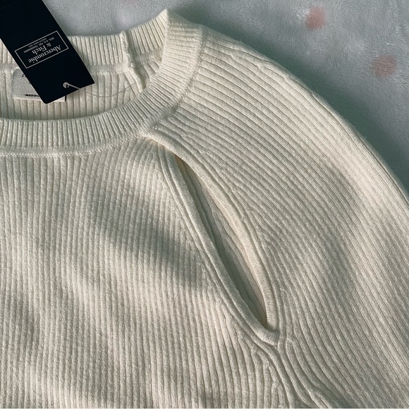 A&F | Ribbed Sweater - Picture 3 of 4